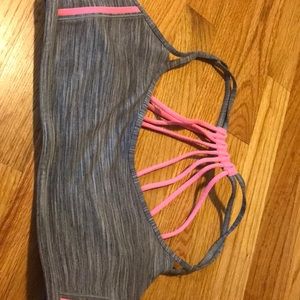 Lululemon strapping sports bra size 8